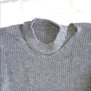 𝅺🍩gray Choker Sweater Size S/M